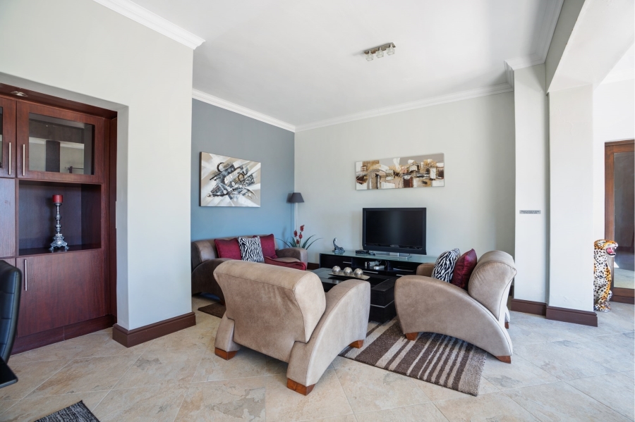 13 Bedroom Property for Sale in Plattekloof 3 Western Cape